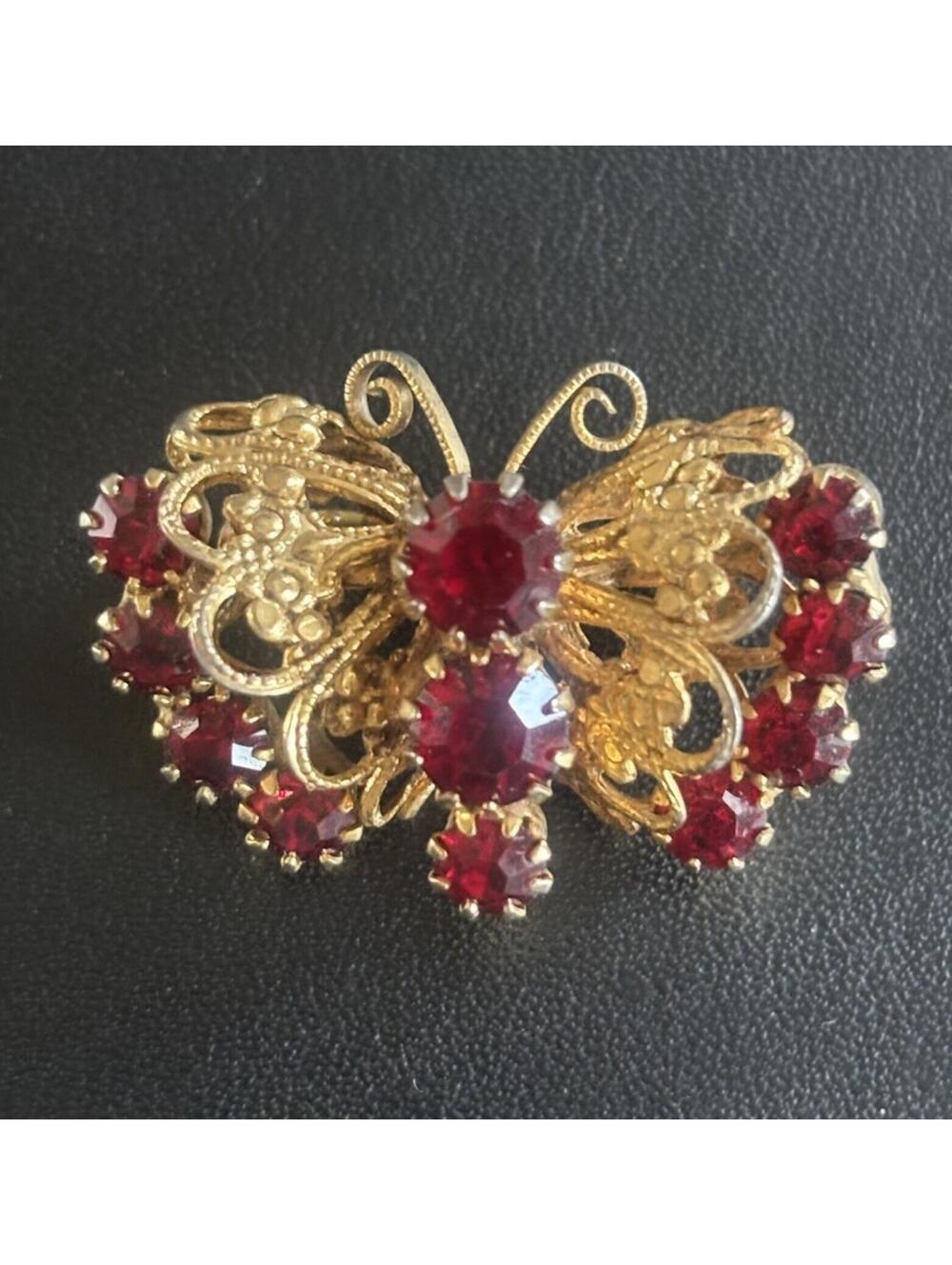 Vintage Buttery Brooch Gold-Tone Filigree Set With Red Rhinestones